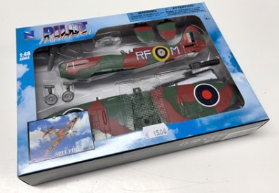Spitfire (Pilot Model Kit)