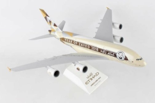 ETIHAD A380 1:200 with gear - Year of Zayed
