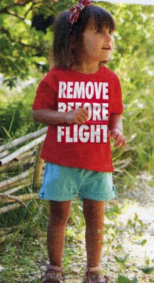 REMOVE BEFORE FLIGHT lasten paita