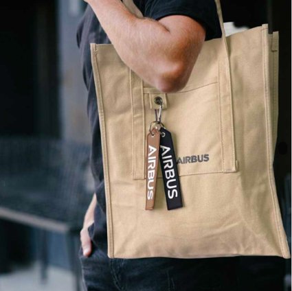 AIRBUS - Kierrätetystä puuvillasta valmistettu kassi