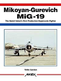 MIKOYAN-GUREVICH MiG-19